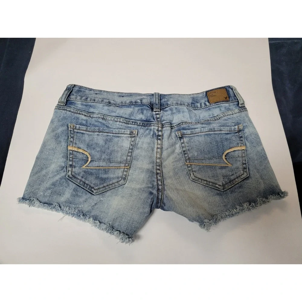 American Eagle AE Denim Shorts Women's 4, Low Rise Cut-off Medium Wash 3